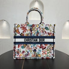 Christian Dior Shopping Bags